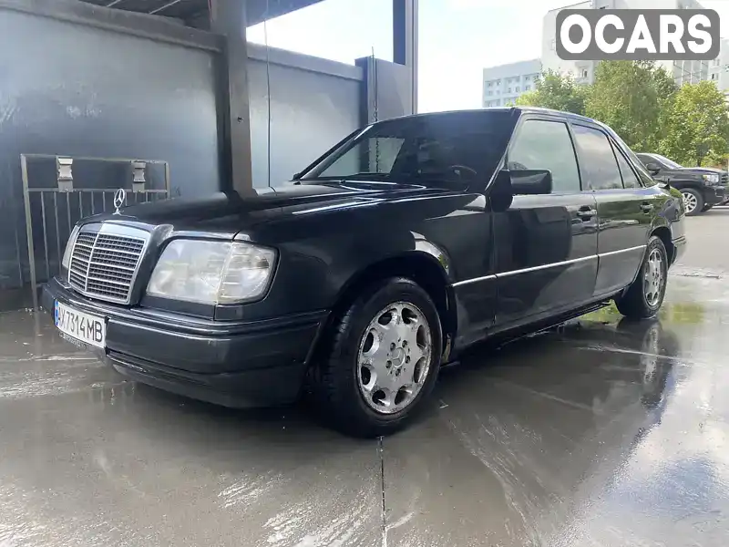 Седан Mercedes-Benz E-Class 1995 2.2 л. Ручная / Механика обл. Львовская, Львов - Фото 1/4