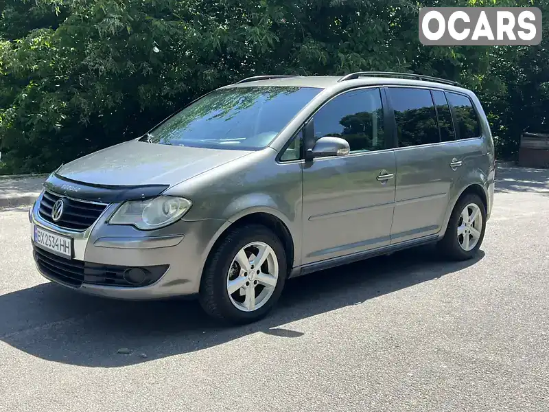 Минивэн Volkswagen Touran 2007 1.9 л. Типтроник обл. Черновицкая, Черновцы - Фото 1/19