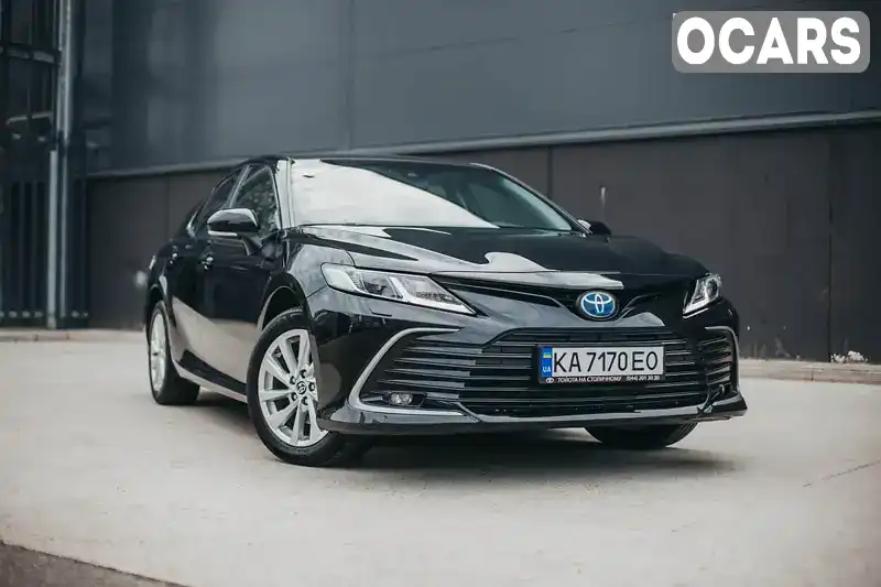 Седан Toyota Camry 2021 2.49 л. Вариатор обл. Киевская, Киев - Фото 1/21