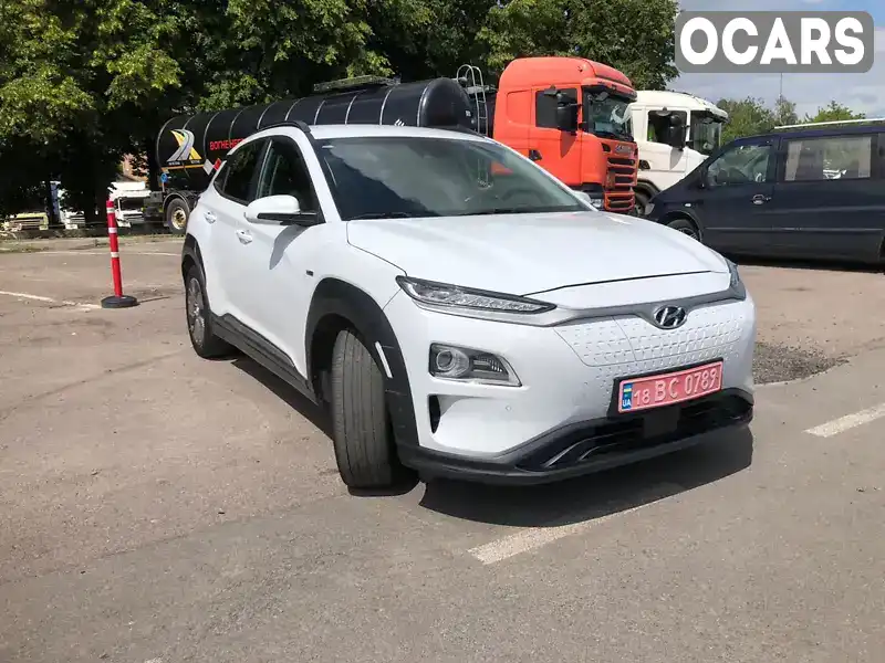 Позашляховик / Кросовер Hyundai Kona Electric 2020 null_content л. Автомат обл. Рівненська, Рівне - Фото 1/21