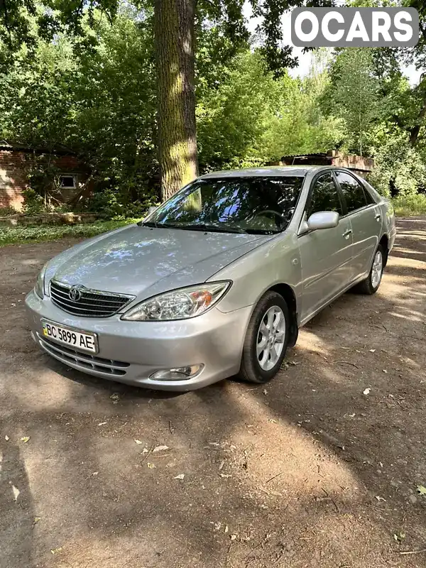 Седан Toyota Camry 2004 2.36 л. Ручная / Механика обл. Львовская, Червоноград - Фото 1/17