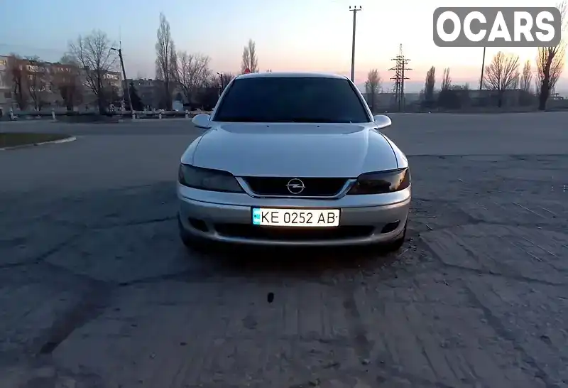 Седан Opel Vectra 1998 1.8 л. Ручна / Механіка обл. Дніпропетровська, Дніпро (Дніпропетровськ) - Фото 1/6