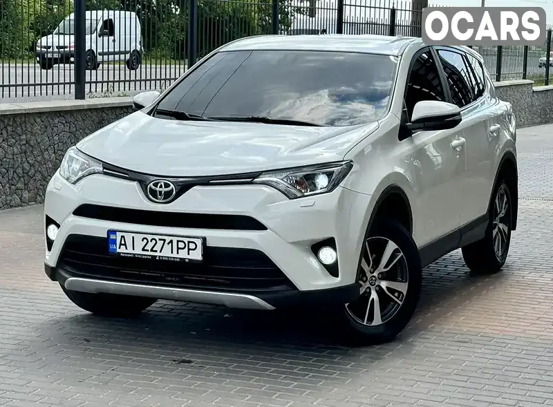 Внедорожник / Кроссовер Toyota RAV4 2017 1.99 л. Автомат обл. Киевская, Белая Церковь - Фото 1/21