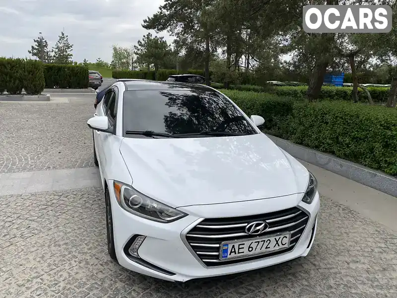 Седан Hyundai Elantra 2017 2 л. Автомат обл. Днепропетровская, Днепр (Днепропетровск) - Фото 1/11