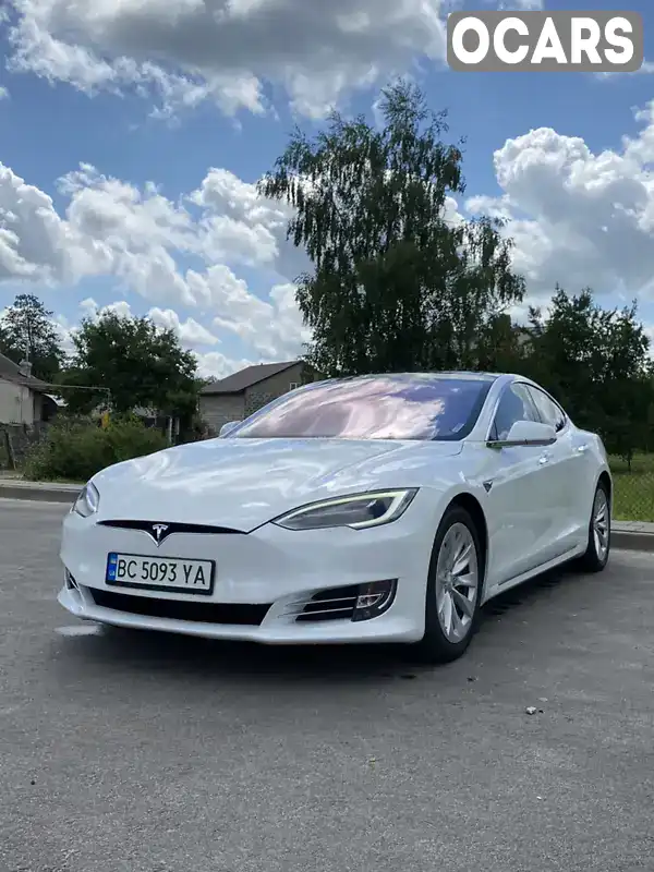 Лифтбек Tesla Model S 2017 null_content л. обл. Львовская, Львов - Фото 1/21