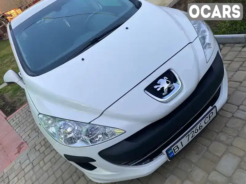 Хетчбек Peugeot 308 2010 1.6 л. Ручна / Механіка обл. Київська, Васильків - Фото 1/5