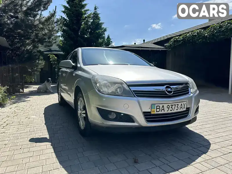 Хетчбек Opel Astra 2012 null_content л. Ручна / Механіка обл. Кіровоградська, Кропивницький (Кіровоград) - Фото 1/21