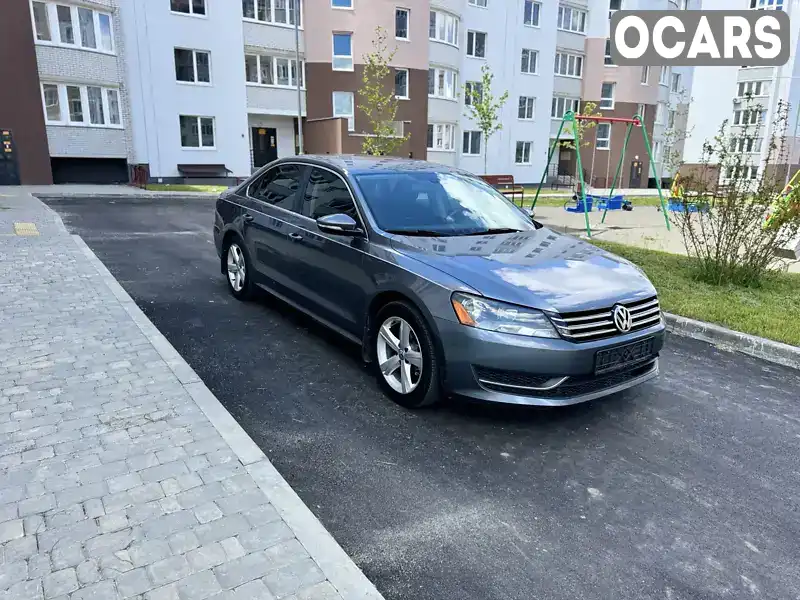 Седан Volkswagen Passat 2012 2.5 л. Автомат обл. Винницкая, Винница - Фото 1/20