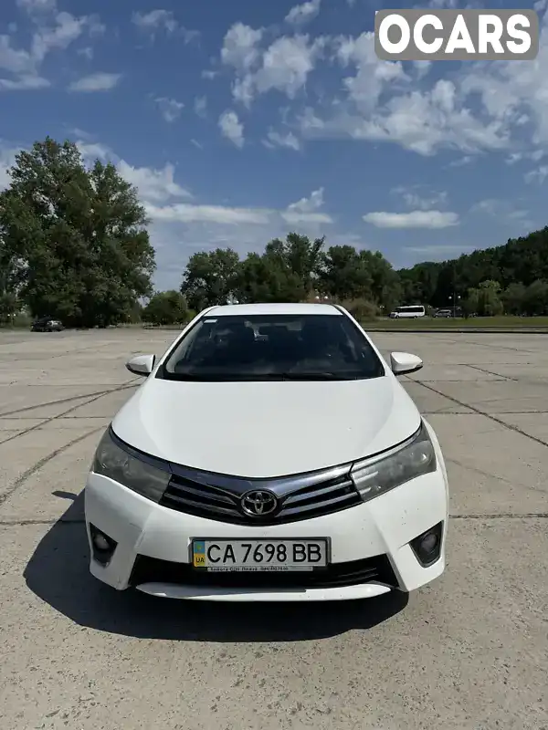 Седан Toyota Corolla 2013 1.6 л. Автомат обл. Черкасская, Канев - Фото 1/12