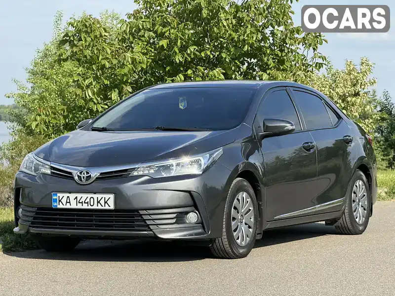 Седан Toyota Corolla 2016 1.33 л. Ручная / Механика обл. Киевская, Киев - Фото 1/9