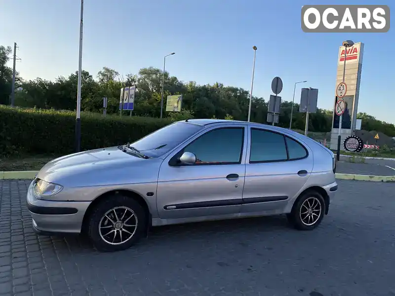 Хэтчбек Renault Megane 1998 1.6 л. Автомат обл. Ивано-Франковская, Ивано-Франковск - Фото 1/10