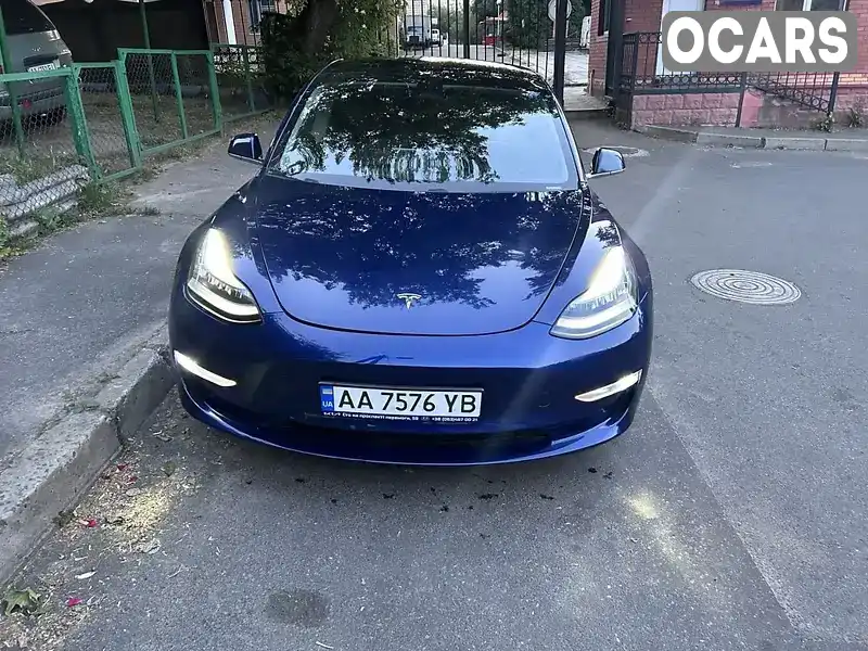 Седан Tesla Model 3 2019 null_content л. Автомат обл. Киевская, Киев - Фото 1/9