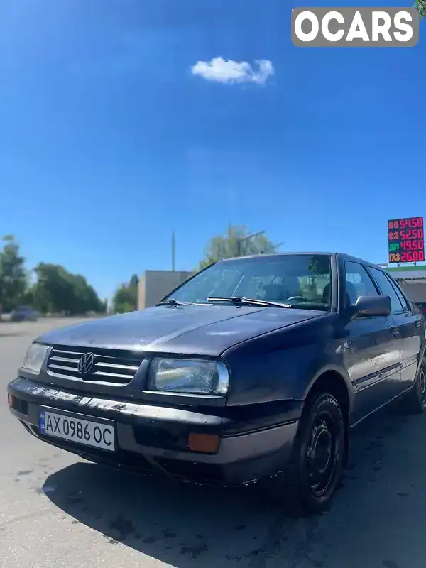 Седан Volkswagen Vento 1993 1.78 л. Ручная / Механика обл. Харьковская, Харьков - Фото 1/10