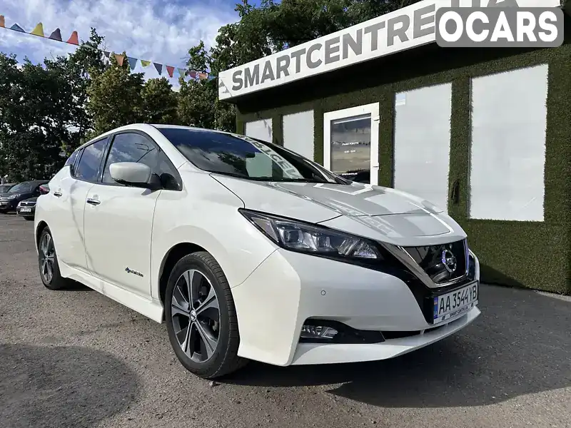 Хэтчбек Nissan Leaf 2018 null_content л. обл. Киевская, Киев - Фото 1/20