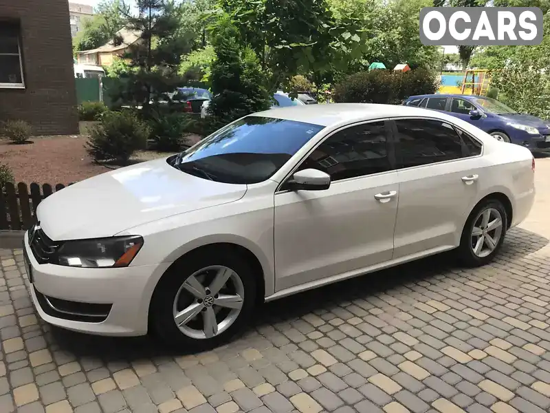 Седан Volkswagen Passat 2012 2.5 л. Автомат обл. Винницкая, Винница - Фото 1/21