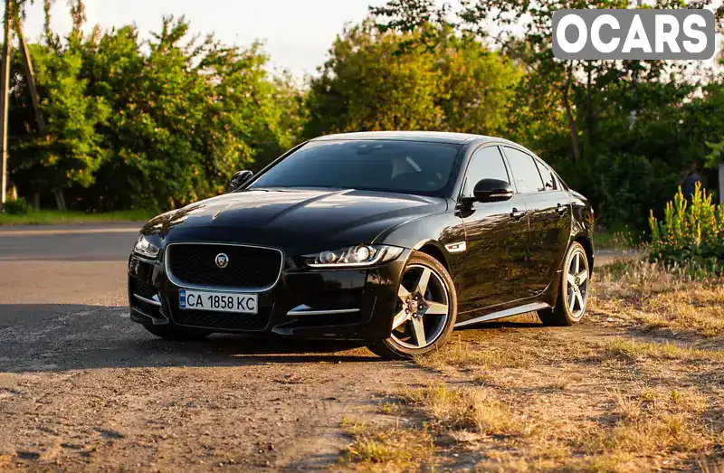 Седан Jaguar XE 2015 2 л. Автомат обл. Киевская, Киев - Фото 1/21