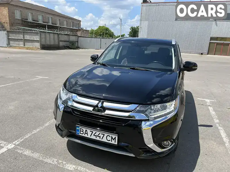 Внедорожник / Кроссовер Mitsubishi Outlander 2017 2 л. Автомат обл. Запорожская, Запорожье - Фото 1/21