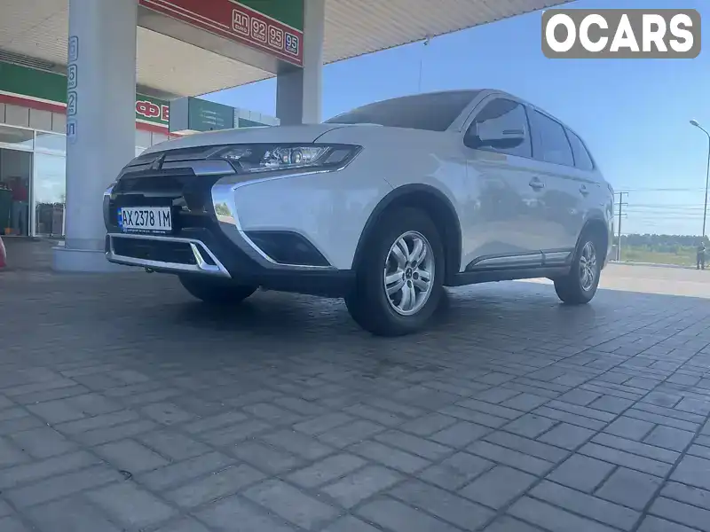 Внедорожник / Кроссовер Mitsubishi Outlander 2019 2 л. Автомат обл. Харьковская, Змиев - Фото 1/21