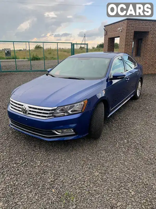 Седан Volkswagen Passat 2017 1.8 л. Автомат обл. Волинська, Луцьк - Фото 1/10