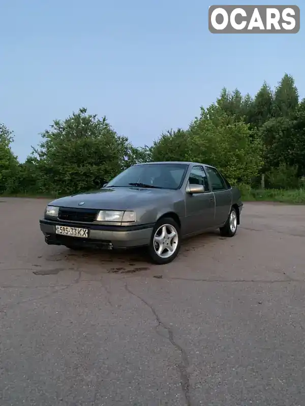 Седан Opel Vectra 1990 1.6 л. Ручная / Механика обл. Черниговская, Нежин - Фото 1/18