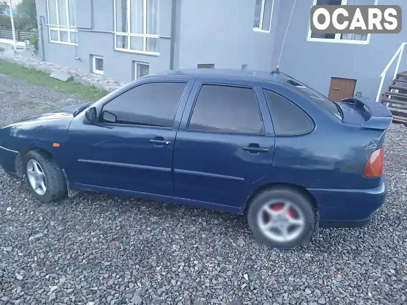 Седан Volkswagen Polo 1997 1.6 л. Ручна / Механіка обл. Тернопільська, Монастириська - Фото 1/14