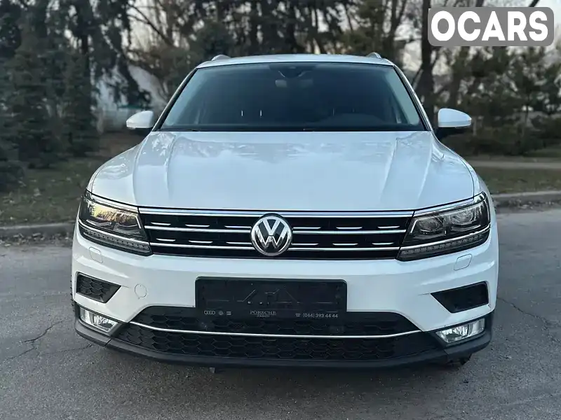 Внедорожник / Кроссовер Volkswagen Tiguan 2017 1.97 л. Автомат обл. Киевская, Киев - Фото 1/12