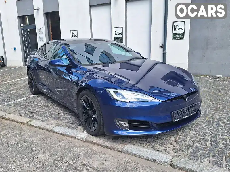 Лифтбек Tesla Model S 2016 null_content л. обл. Киевская, Киев - Фото 1/16