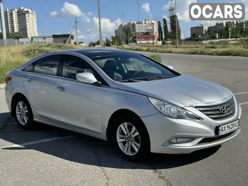 Седан Hyundai Sonata 2012 2 л. Автомат обл. Харьковская, Харьков - Фото 1/18