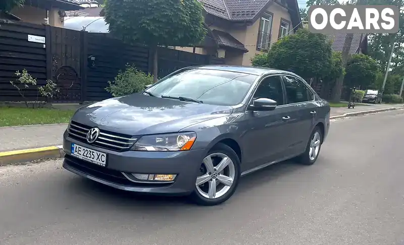 Седан Volkswagen Passat 2013 1.8 л. Автомат обл. Киевская, Киев - Фото 1/21