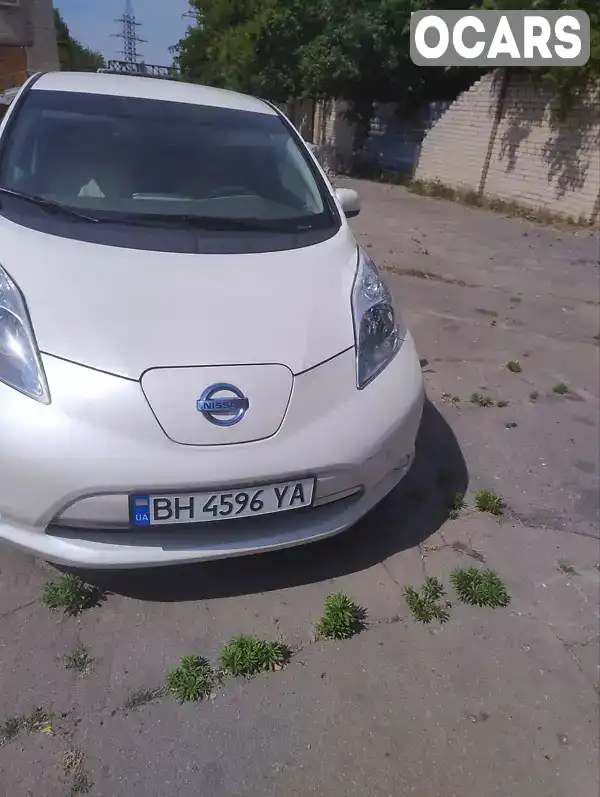 Хэтчбек Nissan Leaf 2016 null_content л. Автомат обл. Херсонская, Херсон - Фото 1/10