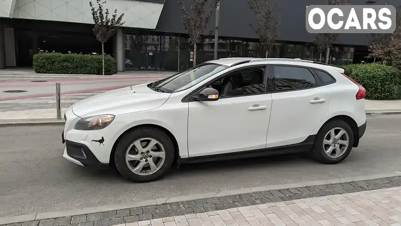 Хэтчбек Volvo V40 Cross Country 2014 1.6 л. Автомат обл. Киевская, Киев - Фото 1/21