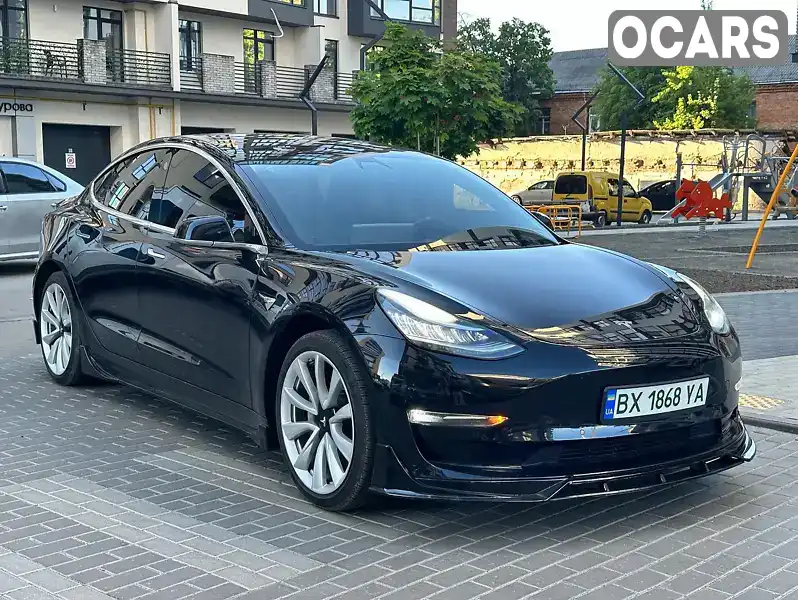 Седан Tesla Model 3 2018 null_content л. Автомат обл. Хмельницька, Хмельницький - Фото 1/9