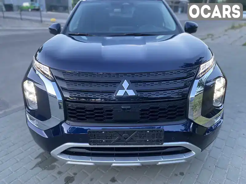 Позашляховик / Кросовер Mitsubishi Outlander 2022 2.49 л. Варіатор обл. Запорізька, Запоріжжя - Фото 1/15