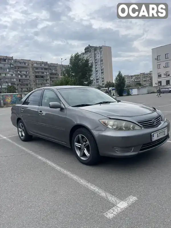 Седан Toyota Camry 2005 2.36 л. Автомат обл. Київська, Київ - Фото 1/21