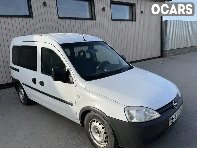 Минивэн Opel Combo 2011 1.3 л. Ручная / Механика обл. Ровенская, Ровно - Фото 1/8