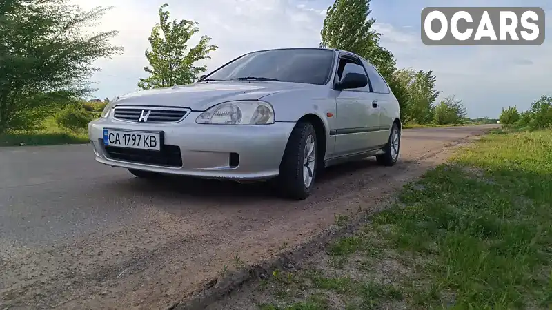 Хэтчбек Honda Civic 1999 1.4 л. Ручная / Механика обл. Черкасская, Умань - Фото 1/10