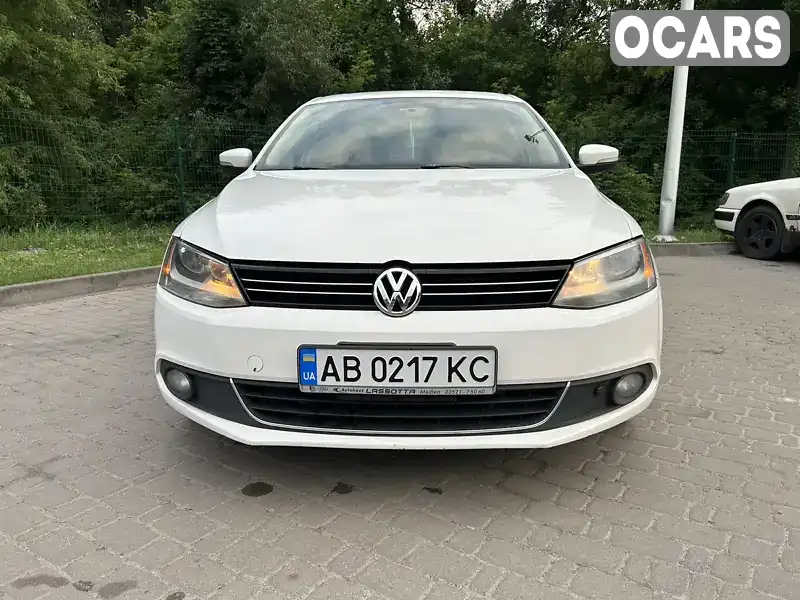 Седан Volkswagen Jetta 2013 1.97 л. Автомат обл. Київська, Київ - Фото 1/20