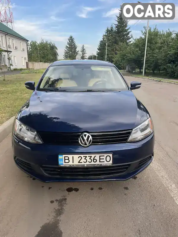 Седан Volkswagen Jetta 2010 2.48 л. Автомат обл. Полтавська, Лубни - Фото 1/15