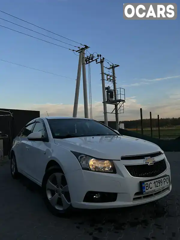 Седан Chevrolet Cruze 2011 2 л. Ручна / Механіка обл. Львівська, Львів - Фото 1/15