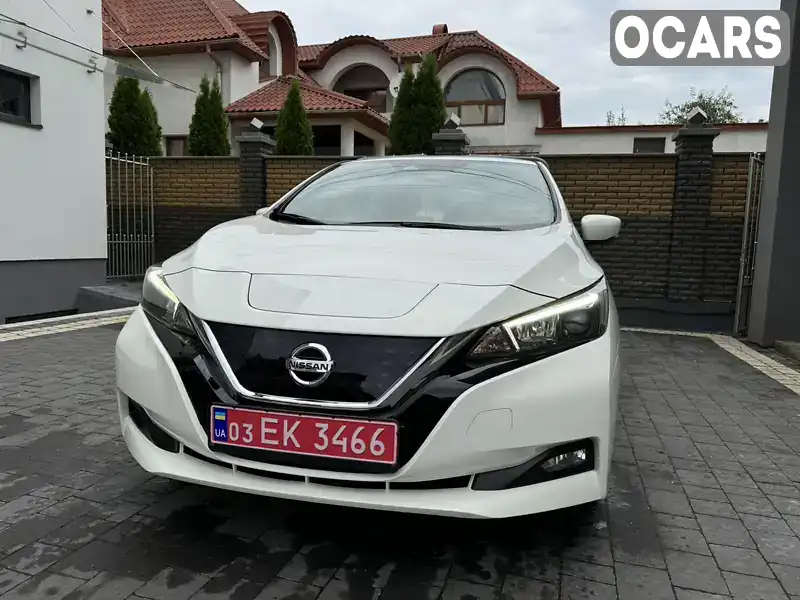 Хэтчбек Nissan Leaf 2019 null_content л. обл. Закарпатская, Тячев - Фото 1/21