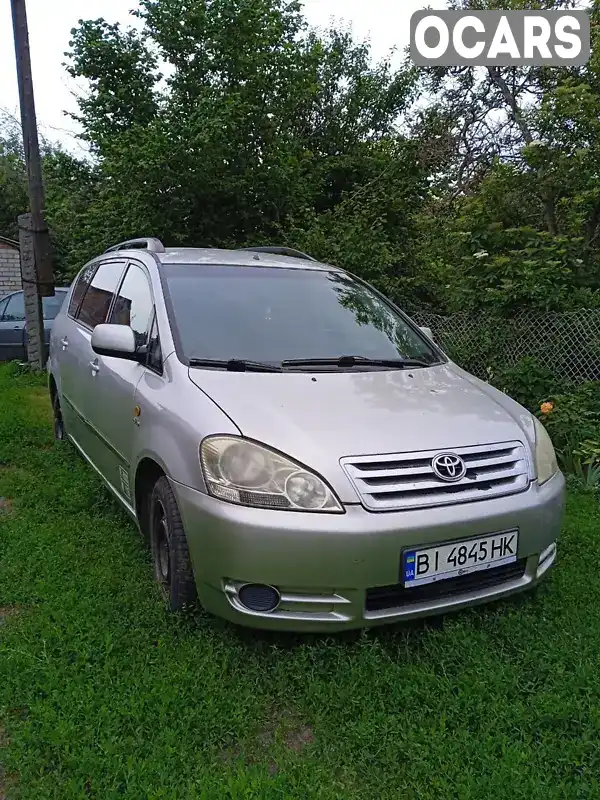 Минивэн Toyota Avensis Verso 2003 2 л. Ручная / Механика обл. Полтавская, location.city.opishnia - Фото 1/17