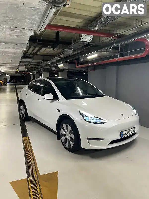 Позашляховик / Кросовер Tesla Model Y 2022 null_content л. обл. Київська, Київ - Фото 1/12