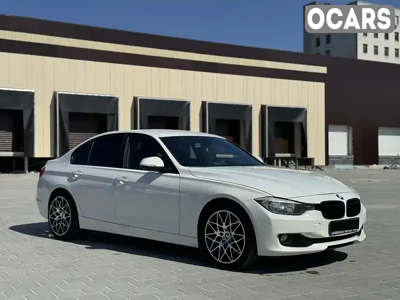 Седан BMW 3 Series 2013 2 л. Автомат обл. Киевская, Киев - Фото 1/18