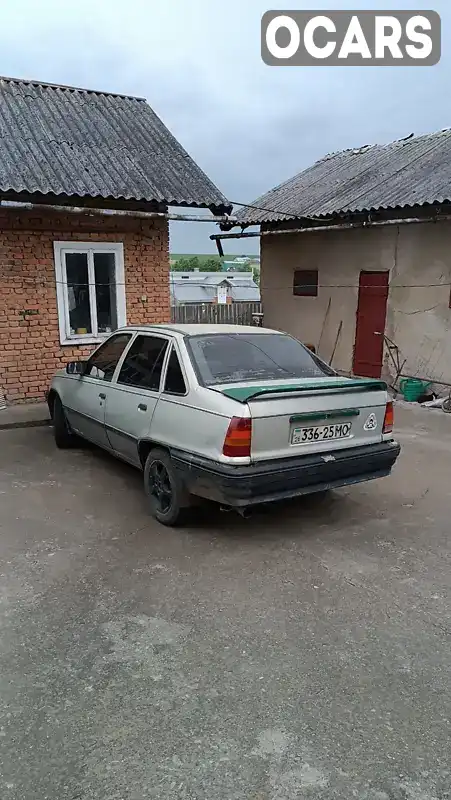 Седан Opel Kadett 1988 1.3 л. Ручна / Механіка обл. Івано-Франківська, Івано-Франківськ - Фото 1/9