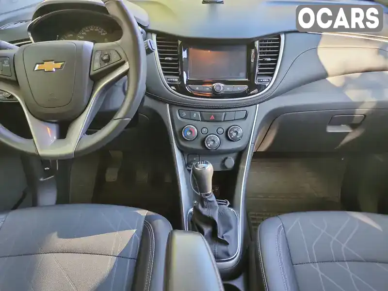 Внедорожник / Кроссовер Chevrolet Tracker 2016 1.36 л. Ручная / Механика обл. Киевская, Киев - Фото 1/11