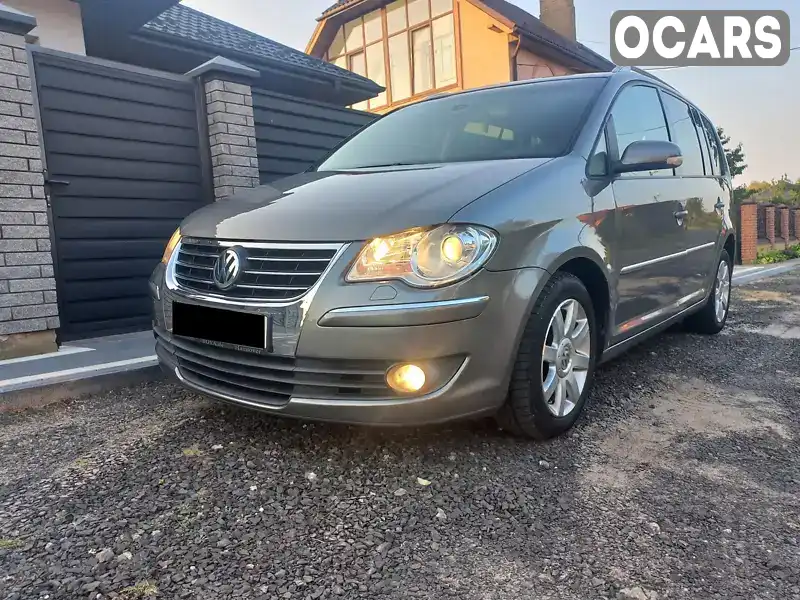 Минивэн Volkswagen Touran 2007 1.97 л. Ручная / Механика обл. Волынская, Ковель - Фото 1/21