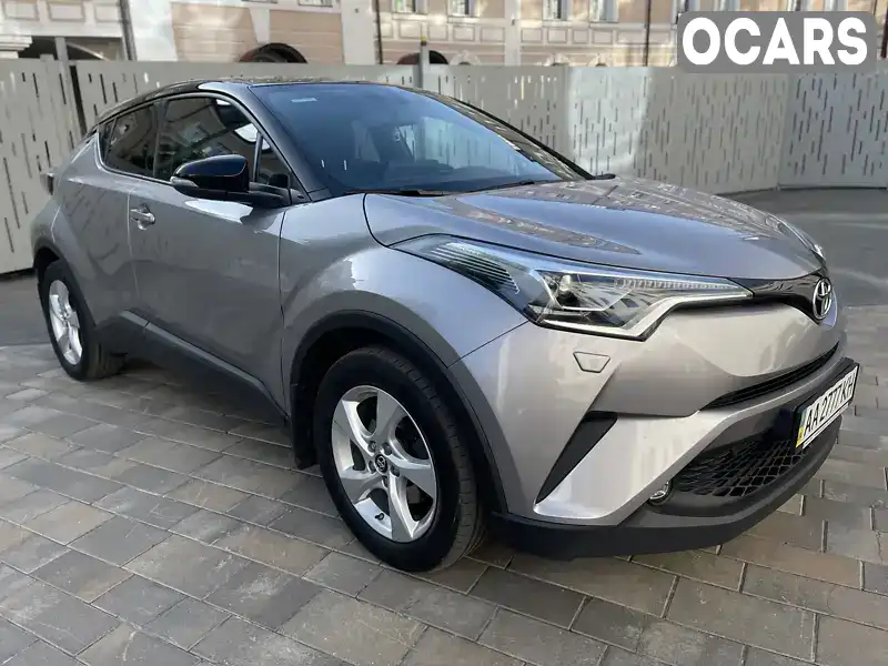 Внедорожник / Кроссовер Toyota C-HR 2017 1.2 л. Вариатор обл. Киевская, Киев - Фото 1/22