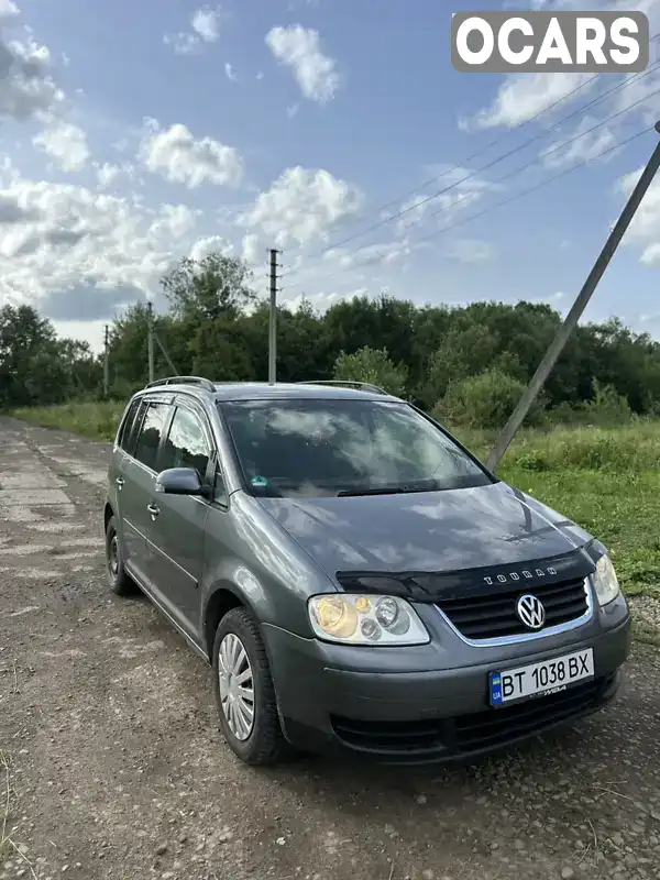 Минивэн Volkswagen Touran 2004 1.6 л. Ручная / Механика обл. Ивано-Франковская, Долина - Фото 1/21