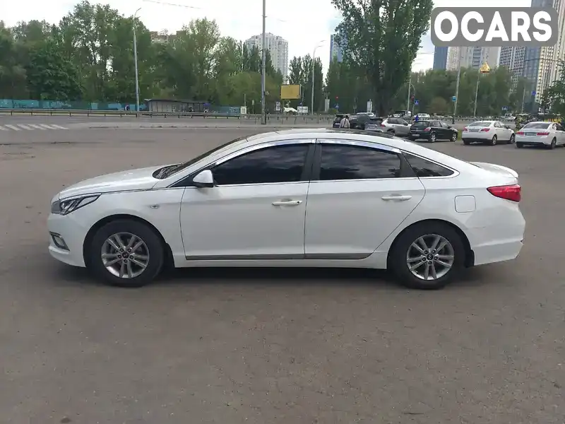 Седан Hyundai Sonata 2016 2 л. Автомат обл. Київська, Київ - Фото 1/7