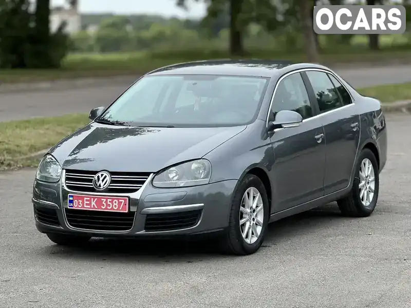 Седан Volkswagen Jetta 2008 1.4 л. Ручна / Механіка обл. Волинська, Володимир-Волинський - Фото 1/21